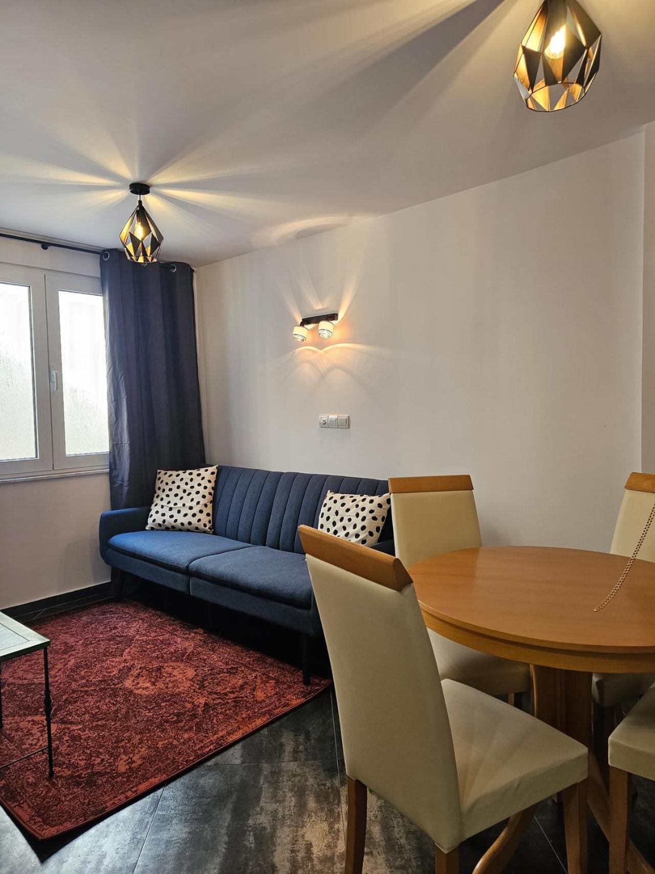 Daire Charming Flat - Balcony With Mountain View, Near Budva